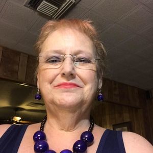 Meet your Posher, Loretta